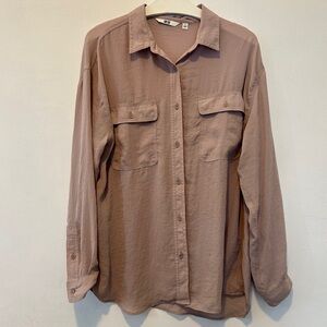 Uniqlo Button-Up Shirt